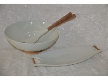 (#166) Ceramic Serving Bowl And Tray With Wood Accent (slight Dry)