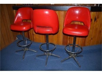(#7) Vintage Vinyl Red Swivel Bar 3 Stools Seat Height 30'