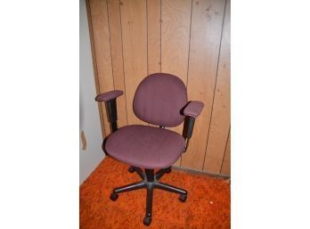 (#87) Desk Chair Swivel Adjustable Height And Arms