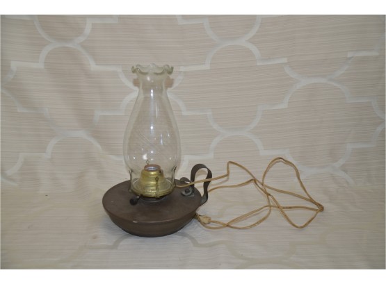 (#186) Vintage Lantern Style Table Desk Lamp With Glass Hurricane