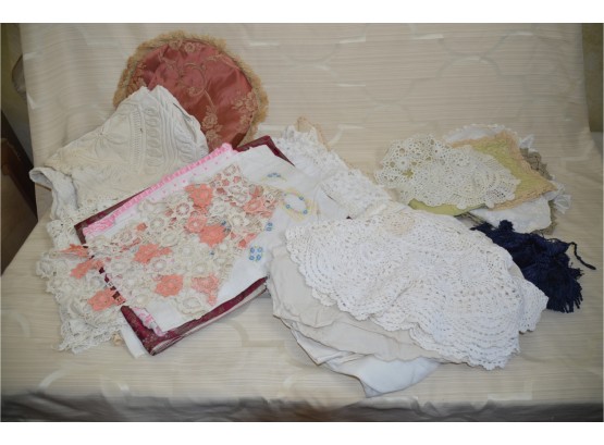 (#162) Vintage Linens, Crochet Long Table Runners, Pillow Cases, Dollies, Tassels