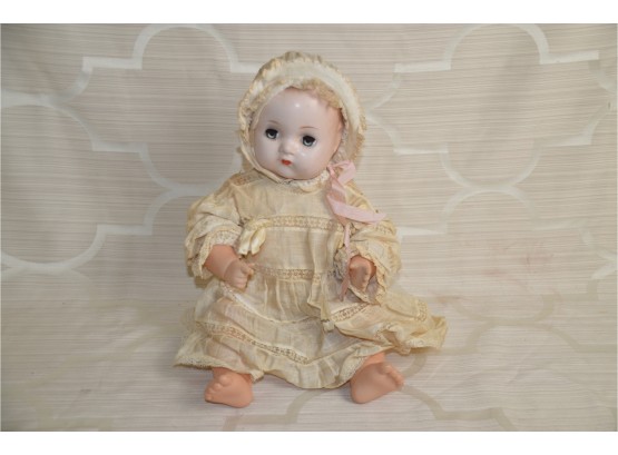 (#93) Vintage Unmarked Composition Bent Limb Baby Doll (head Slight Cracked)