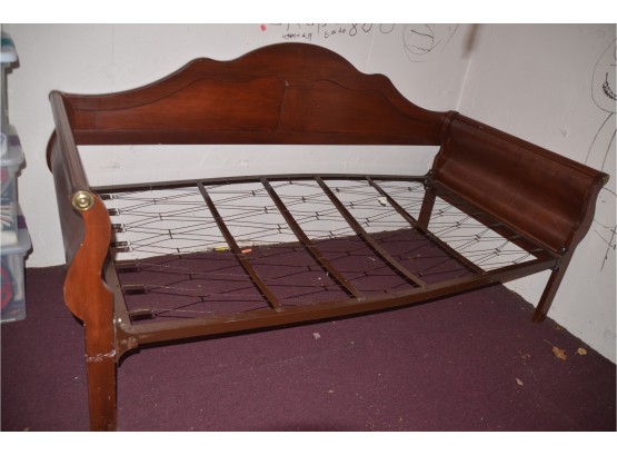 (#16) Vintage Traditional Wood Sleigh Daybed
