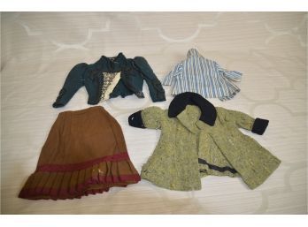 (#119) Vintage Antique Doll Clothing (4-5pieces)