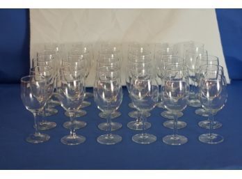 (#80) Lot Of 32 Wine Glasses  Great For A Large Gathering!