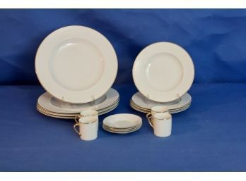 (#124) Pottery Barn 4 (Pc) Place Setting -  Service For 4