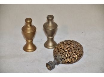(#111) Lot Of   Finials Pair Of Brass Urns And A    Filigree Round  Finial