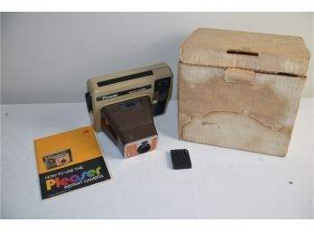 (#279) Vintage Pleaser Instant Camera In Original Box