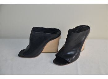 (#226) VicMatie Open Toe Shoe Wood Heel Slight Scuffed Size 6