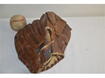 (#301) Vintage Spalding Professional Model Baseball Glove And Ball