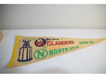 (#281) Pennant NY Islanders Finals 1980-1981 Wall Hanging