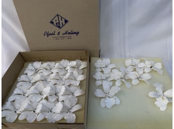 Pfeil & Holing Gum Paste White Cattleya Flower Cake Decorations