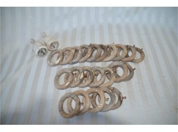 (#50) Rustic Wood Rings (22 Of Them ) And 2 End Cap Rods