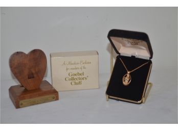 (#164) Hummel Figurine Necklace VALENTINE GIFT 1983 Collectors Club Mini Exclusive With Wood Stand