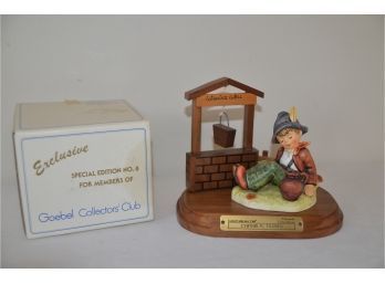 (#161) Hummel Goebel Figurine 1986 Exclusive Edition HUM 409 COFFEE BREAK With Wooden Stand (stand No Box)