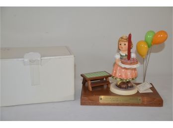 (#160) Hummel Goebel Figurine 1983 Exclusive Edition 5' HUM 440 BIRTHDAY CANDLE With Stand - Stand No Box
