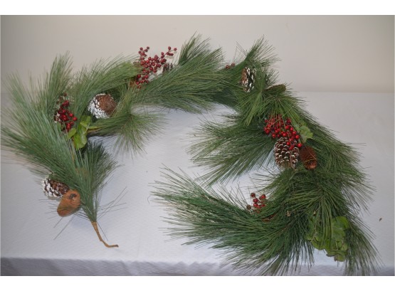 (#76) Holiday Christmas Garland Pinecones And Berry 72' Long