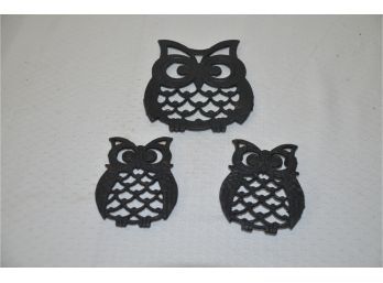 (#201) Cast Iron Owl Trivets Set Of 3 (large 5' And 2 Small 3')