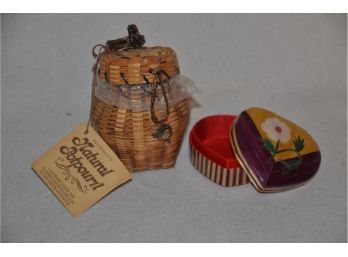 (#42B) Chinese Hand-made Decorated Heart Shaped Trinket Box And Mini Wicker Potpourri Basket
