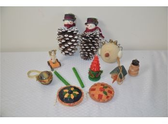 (#64) Assorted Christmas Ornaments:  Mr. & Mrs. Snowman Pine Cones, Snowman
