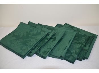 (#98) Hunter Green Dinner Napkins Poinsettia Pattern (7 Of Them)
