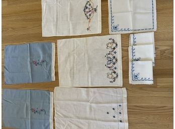 (#131) Vintage Cotton Hand Towels With Needlepoint Detail (5) And Napkins (4)