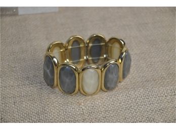 (#188) Chico Elastic Bracelet Gray / Beige Large Stone Gold Trim