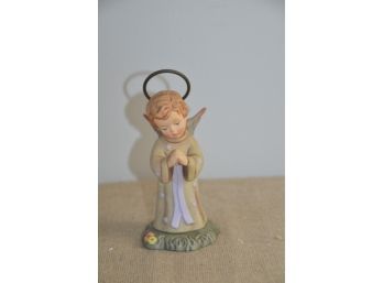 (#73) Hummel Goebel Angel Figurine 1996 26/D 6'