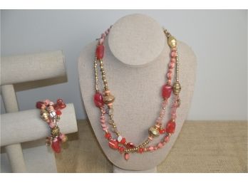 (#168) Chico Adjustable 18' Necklace With Matching Bracelet Coral / Gold Tones