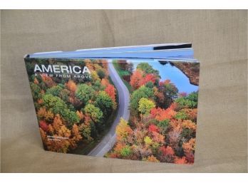 (#16) Coffee Table Hardcover Book 'America - A View From Up Above'