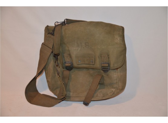 (#117) U.S. Military Army Green Canvas Field Bag With Shoulder Strap