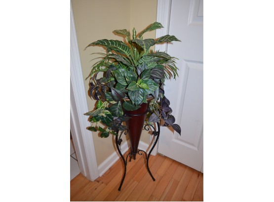 Floor Standing Metal Stand With Faux Plant