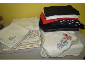 Table Linens And Place Mats