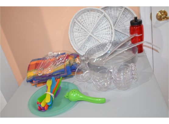 (#37) Outdoor Plastic Picnic Sets, Plastic Punch Bowl Set