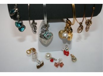 6 Bracelets / 5-Charm Bangle Bracelets W/ Charms & 1-Heart Bracelet (broken Clasp)/ 4 Charms Stamped 925