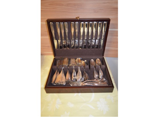 (#49L) Reed & Barton Silver-plate Flatware Set With Serving Pieces /Serve Of 12