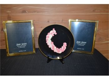 (#63) Erte Plate, 2 8x10  Picture Frames