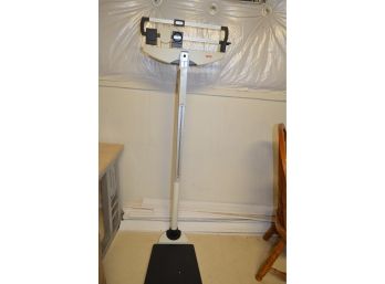 Seca Floor Standing Scale With Height Measurement Wheels To Move Around