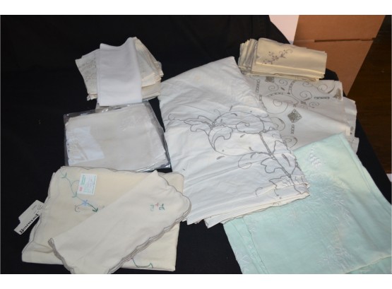 Table Cloth Linens And Napkins,