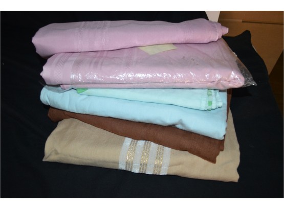 (6)Table Cloth Linens Pink, Brown