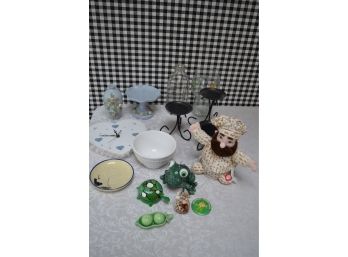 (#8L) Assortment Of Kitchen Ware   Candle Holder