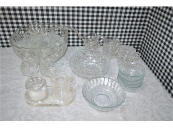 (#3L) Punch Bowl Set (12 Cups And Clips), 9 Cups, 4 Bowls