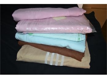 (6)Table Cloth Linens Pink, Brown
