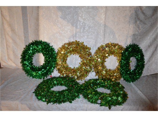 (#8a) 6-18' Garland Wreaths  4- Green 2-gold