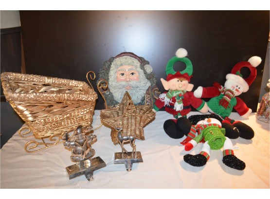 (#13) Christmas Door Knob Decoration, Wicker Gold Sled, Ceramic Santa Wall Decoration