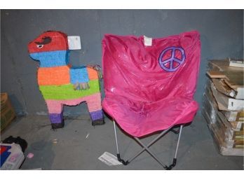 (#41) Foldable Chair, Pinata