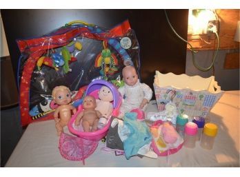 (#40) Baby Dolls, Clothing, Infant Entertainment