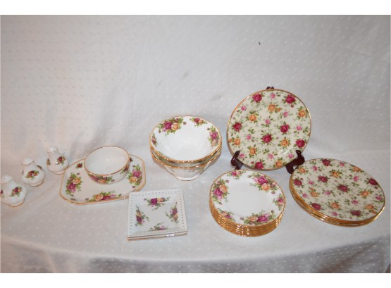 (#6) Royal Albert Old Country Roses (see Details)
