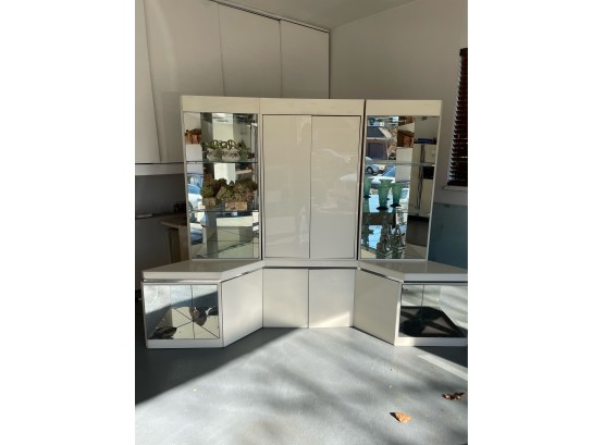 Contemporary 1980s Off-White Lucite Mirror Glass Wall  Bar  Curio Unit  (see Details)