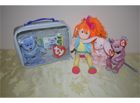 TY Beanie Baby With Official Club Carry Case